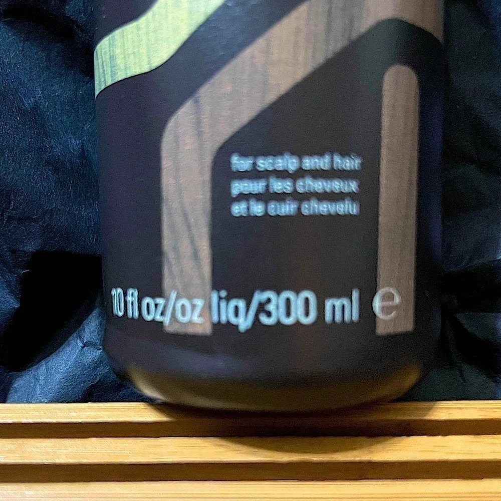 Aveda pure-formance conditioner. 300mil
